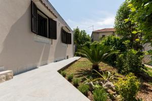 Holiday home Ruzmarin