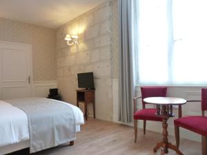 Hotels Hotel Grand Monarque : photos des chambres