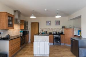 Kingsway Apartment