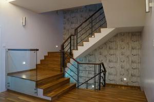 Shamrock Boutique Villa - Stay for 12 person