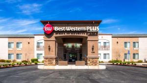 Best Western Plus Twin View Inn & Suites hotel, 
Redding, United States.
The photo picture quality can be
variable. We apologize if the
quality is of an unacceptable
level.