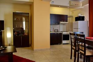 Summerland Lake Apartment