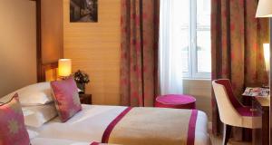 Hotels Hotel Saint Honore 85 : photos des chambres