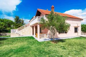 Vacation house Maslina