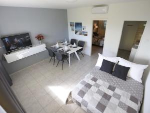 Apartment in Bibinje with Adriatic Views