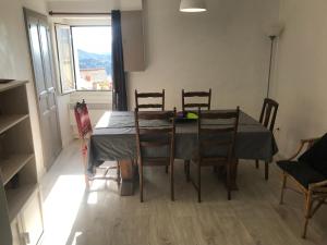 Maison entière tout équipé 4 chambre possibilité de 10 couchage Venaco Centre Corse