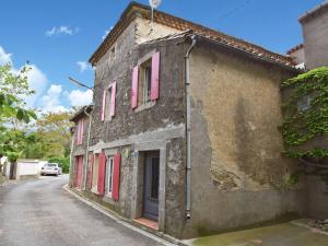 Maisons de vacances Charming cottage with stunning views in culture rich southern France : photos des chambres