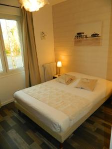 Hotels Logis Hostellerie du Neez : Chambre Double