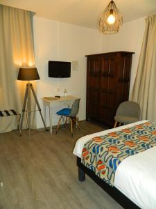 Hotels Logis Hostellerie du Neez : photos des chambres