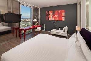 4 stern hotel Melia Barcelona Sky 4* Sup Barcelona Spanien