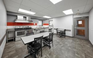 Residence & Conference Centre - King City
