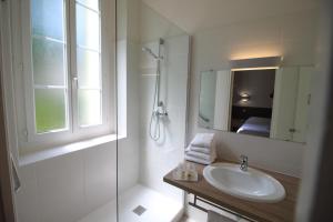 Hotels Hotel des Thermes : photos des chambres