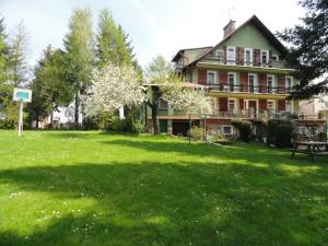 Villa Wodnik nad jeziorem