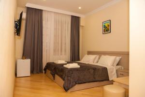 Holiday Rooms