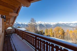 Chalet room in Chalet Le Papillon - Calm sunny spacious