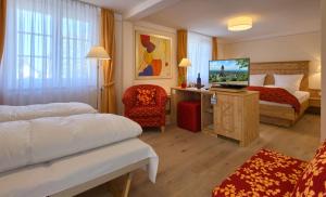 Family Room (2 Adults + 2 Children) room in Flair Hotel Schwanen