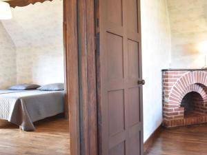 Maisons de vacances Sumptuous Mansion in Belves with Pool : photos des chambres