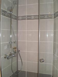 Hotels Hotel Corona -Rodier- : photos des chambres