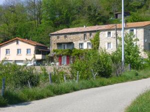 Maisons de vacances L'aligier - Les gites de Pierregras : photos des chambres