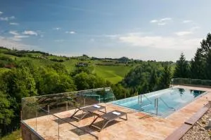 Weingut Essgut Schlafgut Sabathihof-Dillinger - 韦因道旁格兰茨