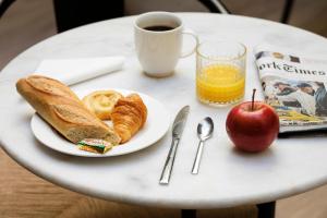 Hotels Hotel Paris La Fayette : photos des chambres