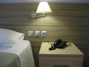 亚历山德罗斯公寓式酒店 - 圣康斯坦丁诺斯弗希奥提达