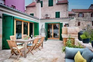 Stone Villa Lemon with pool in Vis - Vis