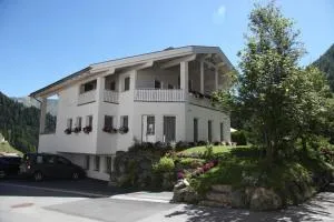 福雷斯塔公寓 - Compatsch