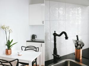 Navy Group Apartamenty Ogarna 80 82