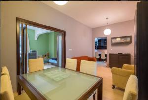 Han Krum 2 Bedroom Central Flat