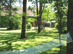 Charming Holiday home in Charnizay Centre with Private Garden