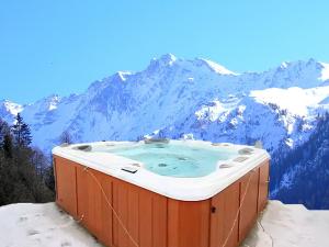 Chalets New and very comfortable chalet with many facilities : photos des chambres