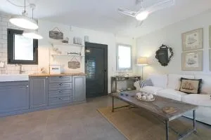 Apollo Beachfront House in Pefkohori #FeelsLikeHome - Pefkohori