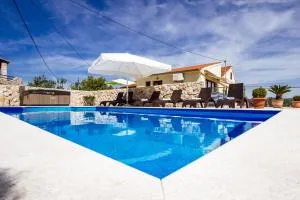 Villa Cortes - Makovac