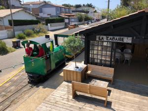 Hotels Le Pavillon Bleu : photos des chambres