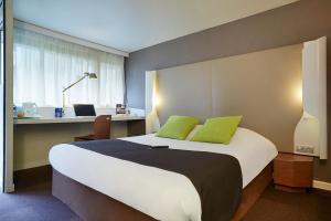 Hotels Kyriad SEDAN : photos des chambres