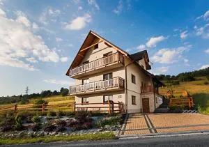 阿皮亚别墅公寓 - Piwniczna-Zdroj