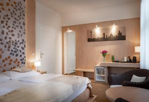 Suite with River View room in Hotel Kampa Garden