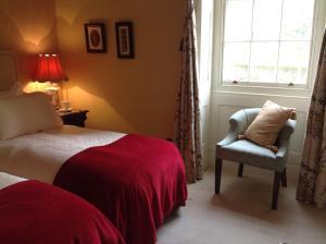 Westgate Manor
