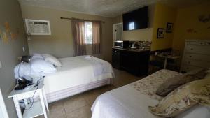 Deluxe Double Room with Extra Bed room in Villa Brasil Motel