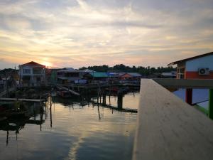 Pulau Ketam Disland beds&cafe