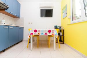 • Lungomare Beach Apartment Pula •