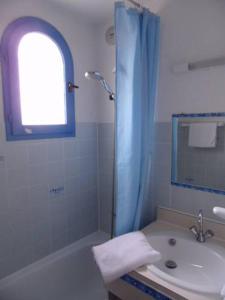 Hotels Hotel Alhambra : photos des chambres