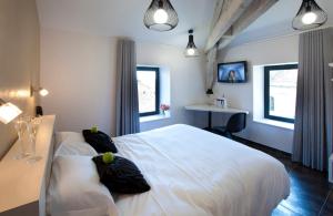 Hotels Urban Style LES FLEURINES : photos des chambres