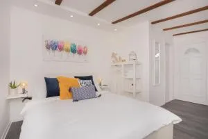 Studio Apartment Škatula - Скрадин