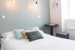 Hotels Cit'Hotel Les Alizes : photos des chambres