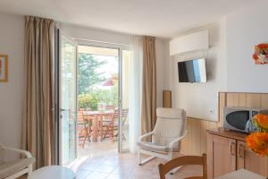 Villa Anna Apartments