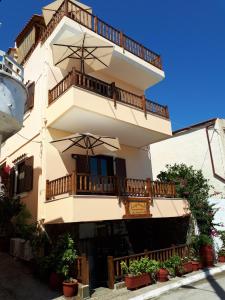 Pension Lucy Rethymno Greece