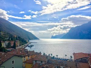 Wind Rose Apartments