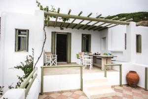 Plori House Skyros Greece